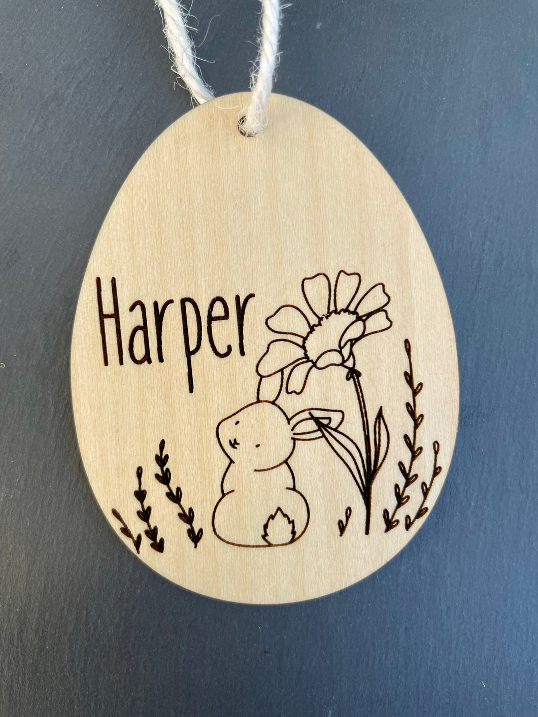 Easter Basket Name Tag: Bunny sitting under Flower