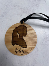 Load image into Gallery viewer, Silhouette Ornament, Custom Acrylic Silhouette Portrait
