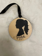 Load image into Gallery viewer, Silhouette Ornament, Custom Acrylic Silhouette Portrait
