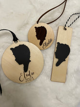 Load image into Gallery viewer, Silhouette Ornament, Custom Acrylic Silhouette Portrait
